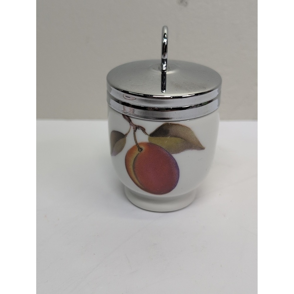 Vintage Evesham Royal Worcester Englisg Cottagecore Egg Coddler Cup (lot 2209)